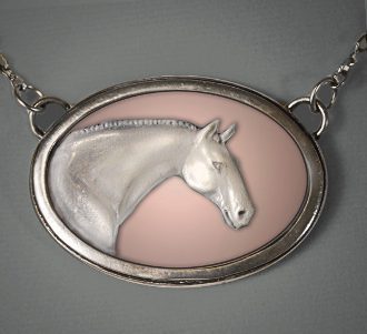 THOROUGHBRED CAMEO NECKLACE