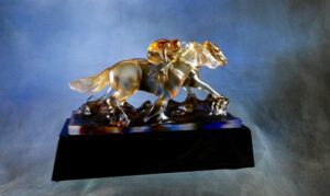 DRIVING FINISH SOLID CRYSTAL SCULPTURE