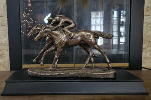 BY A NOSE HORSE RACNIG TROPHY